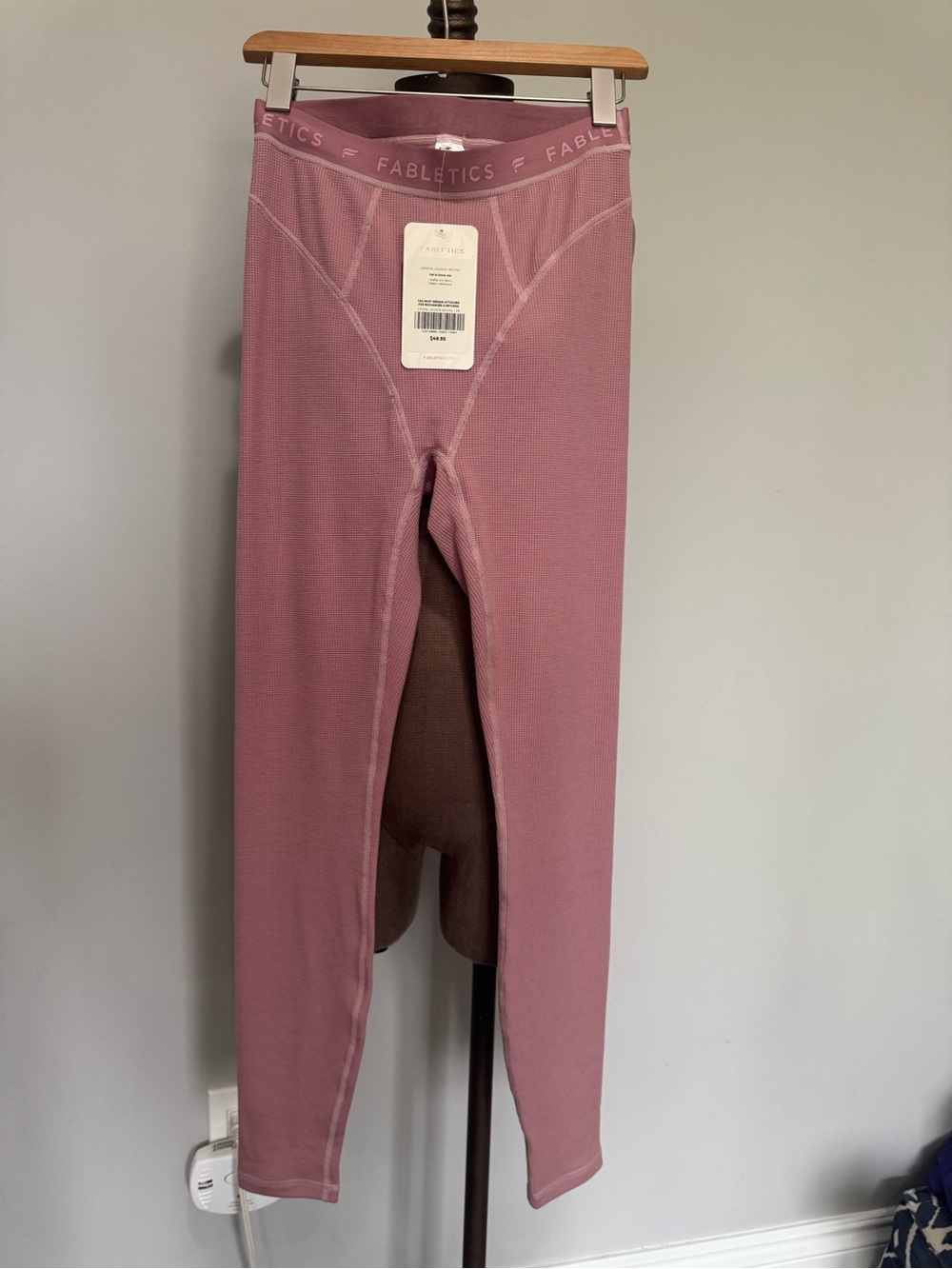 NWT Fabletics Crystal Lounge pink Leggings Size S